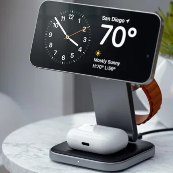 3 in 1 charging stand front