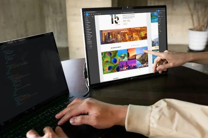 CES 2024 : Asus transforme la mobilité avec le ZenScreen Fold OLED, un moniteur pliable 53 ASUS ZenScreen Fold OLED MQ17QH 2 jpg
