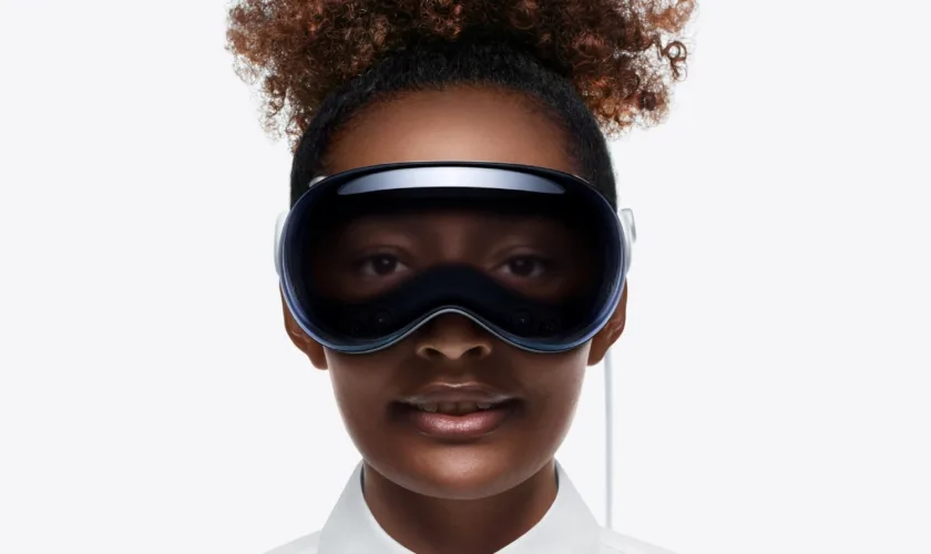 Apple Vision Pro availability he 1