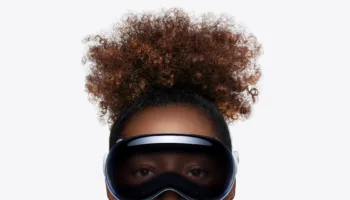 Apple Vision Pro availability he 2