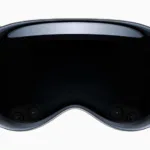 Apple WWCD23 Vision Pro glass 23 1
