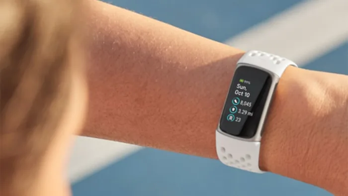 Fitbit Charge 5 : une mise à jour catastrophique met les utilisateurs en difficulté