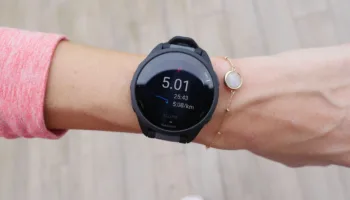 Test de la Garmin Forerunner 165 : La montre de sport abordable pour 2024