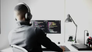 L'IA transforme le développement : 3/4 des développeurs l'utiliseront en 2028