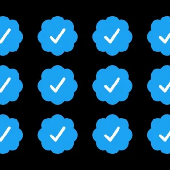 Badge bleu indélébile : X met fin à la possibilité de le masquer pour les Premium