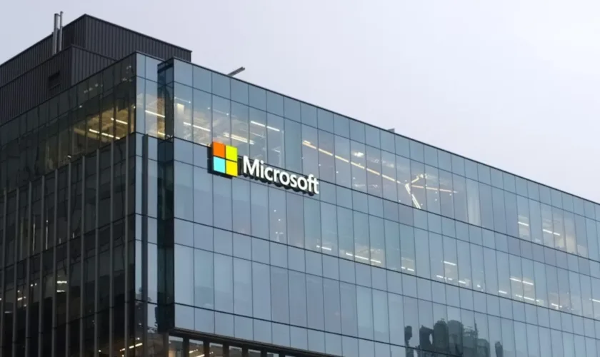 MAI-1 de Microsoft : Un nouveau titan dans l'arène de l'intelligence artificielle