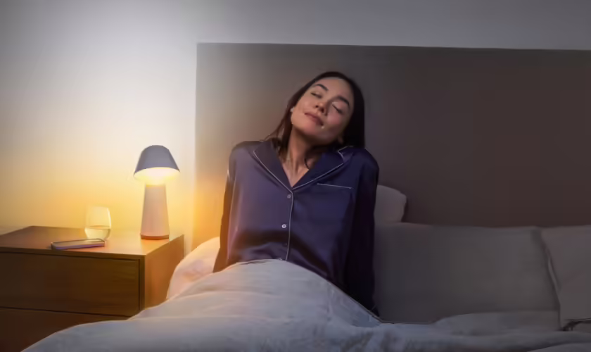 Philips Hue Twilight : Une lampe de chevet qui imite le lever et le coucher de soleil 67 Philips Hue Twilight : Une lampe de chevet qui imite le lever et le coucher de soleil