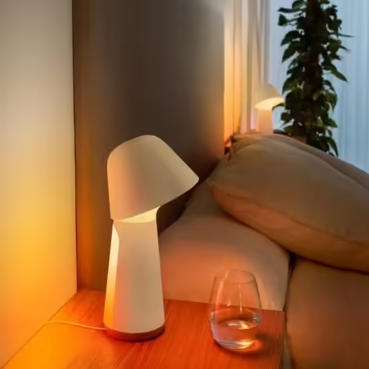 Philips Hue Twilight : Une lampe de chevet qui imite le lever et le coucher de soleil 48 1718723053635 jpg