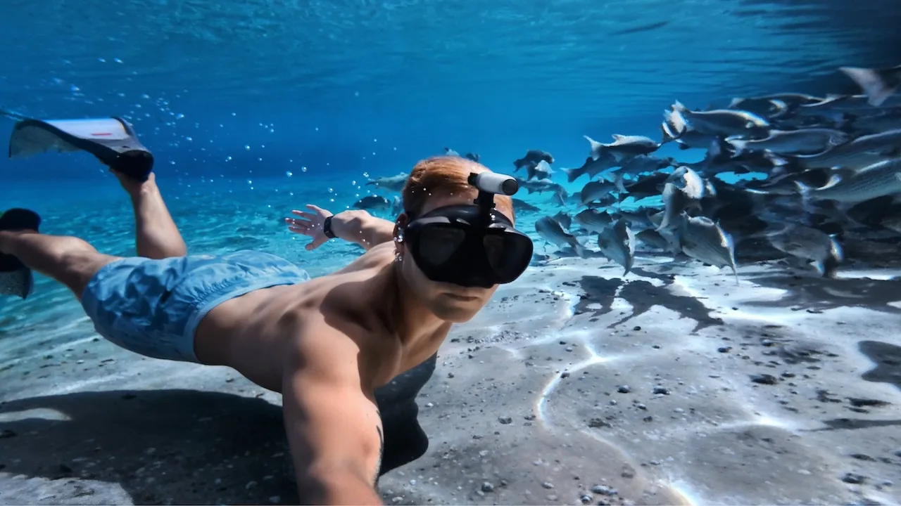 Insta360 GO 3S : La nouvelle caméra d’action avec vidéo 4K 53 Diving 01 jpg