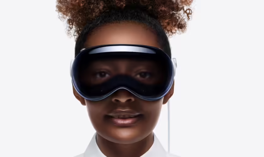 Vision Pro : Apple envisage une variante moins chère et met en pause le modèle haut de gamme