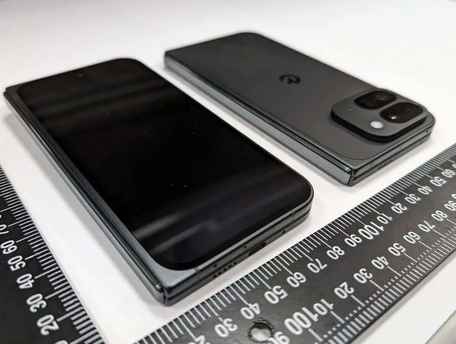 Révélation du Google Pixel 9 Pro Fold : Photos, batteries et vitesse de charge 56 Pixel9ProFoldPhotos 080 jpg