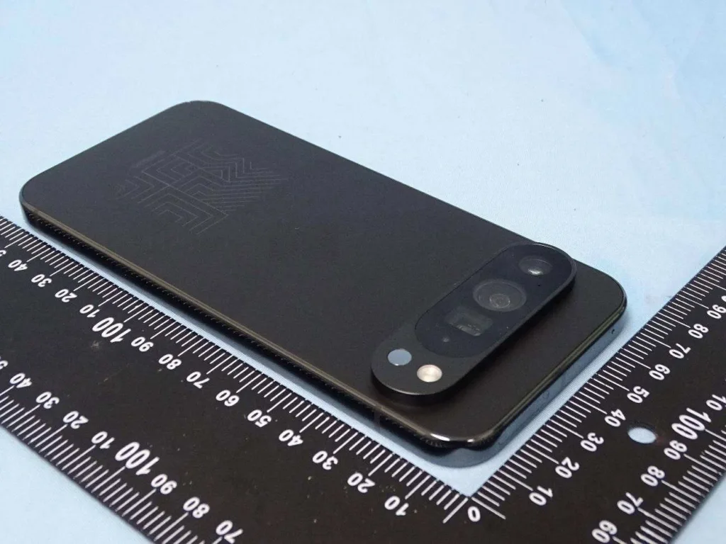 Révélation du Google Pixel 9 Pro Fold : Photos, batteries et vitesse de charge 71 Pixel9ProXLPhotos2 016