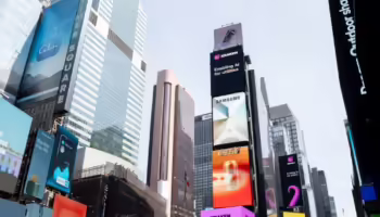 Samsung tease les Galaxy Z Fold 6, Z Flip 6 et Galaxy AI avec la Tour Eiffel pour le Galaxy Unpacked