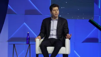 OpenAI établit un système de classification en cinq niveaux pour l’AGI