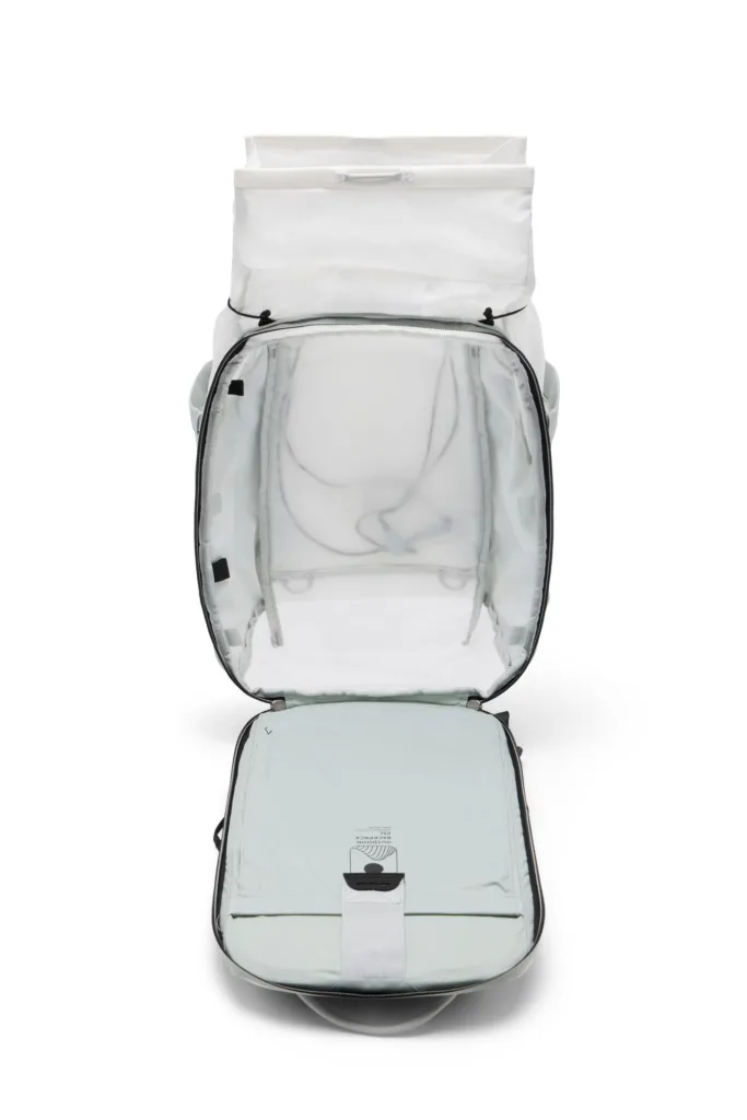 Peak Design lance sa nouvelle gamme Outdoor : Sacs innovants pour aventuriers et photographes 60 Outdoor Backpack 25L Cloud 0045