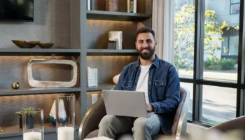 2096x1182 keyword image Christia