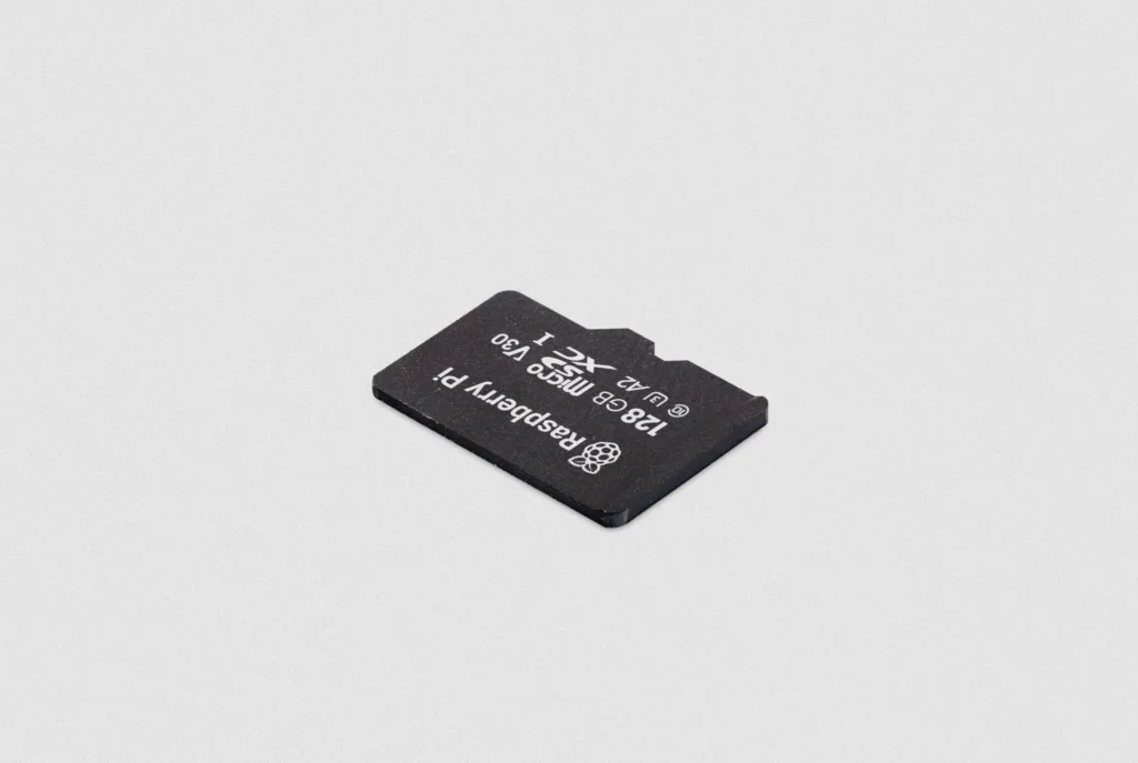 SD CARD 128GB 2048x1373 1