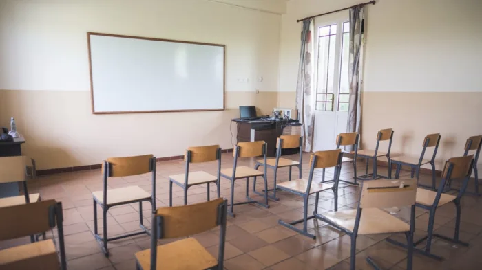 ChatGPT en classe : OpenAI lance un cours gratuit pour les enseignants