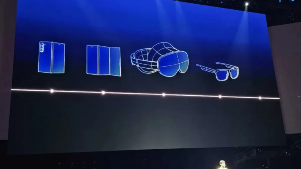 Samsung tri fold 1