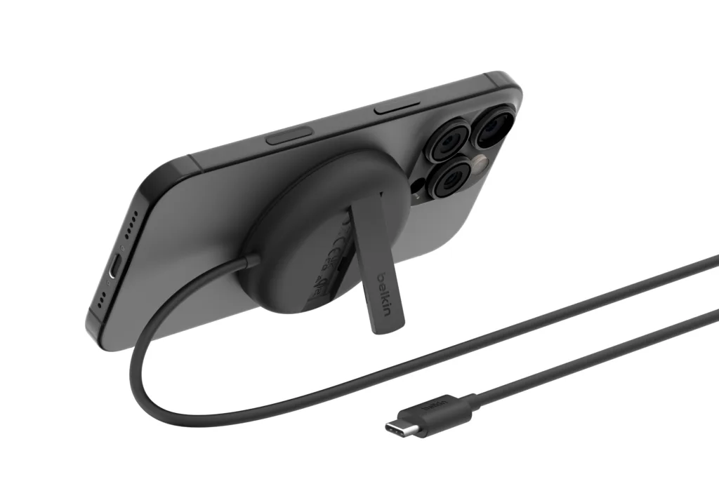 CES 2025 : Belkin Stage Power Grip, transformez votre iPhone en appareil photo pro ! 55 belkin boost charge pro portable