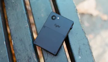 Light Phone 3 : Le sevrage numérique, version premium ?