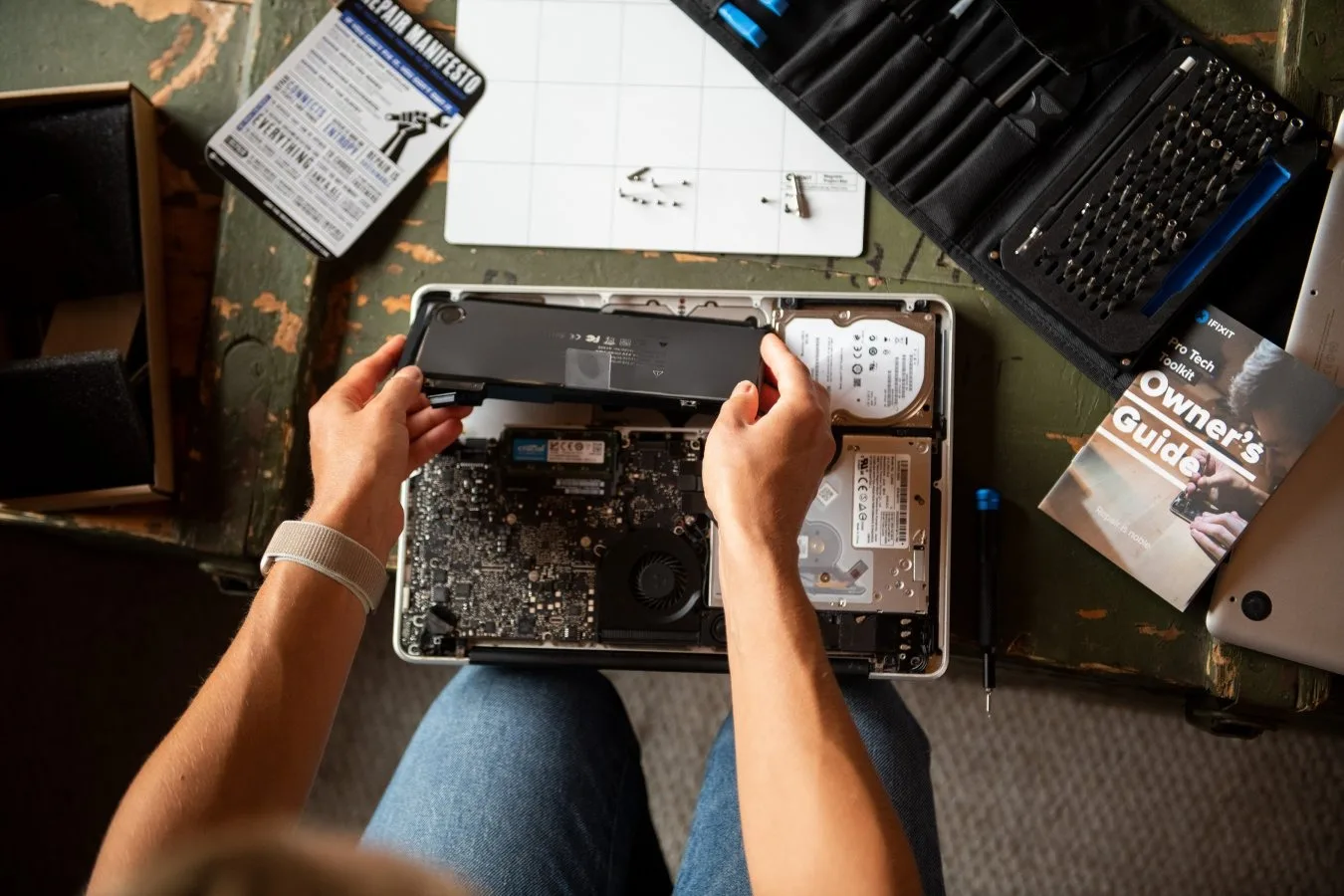 iFixit lance un vérificateur de compatibilité pour faciliter vos réparations