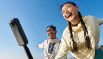 Insta360 X5 : Lentilles remplaçables, 8K et IA pour une action durable !