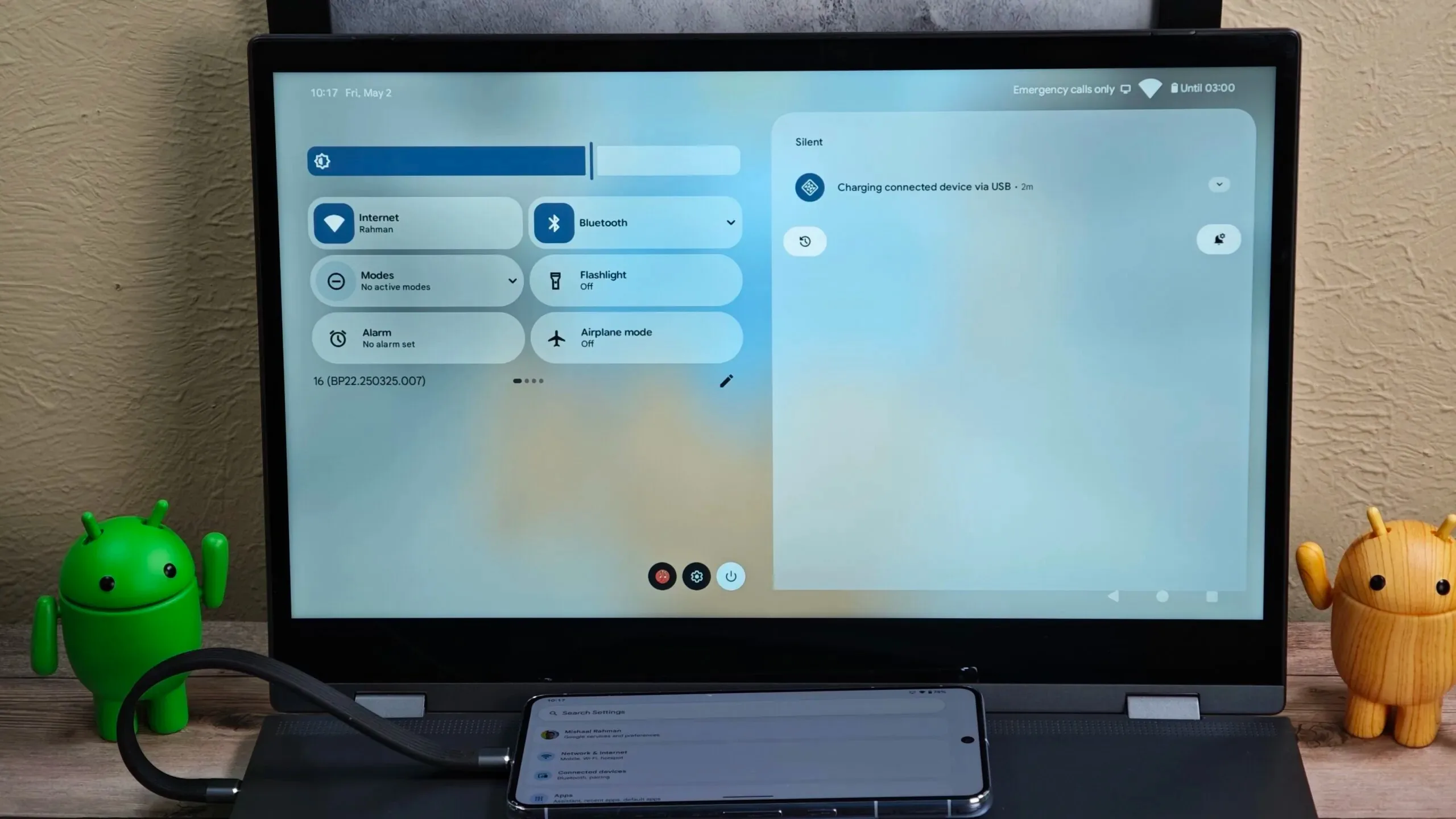 Android desktop mode status bar