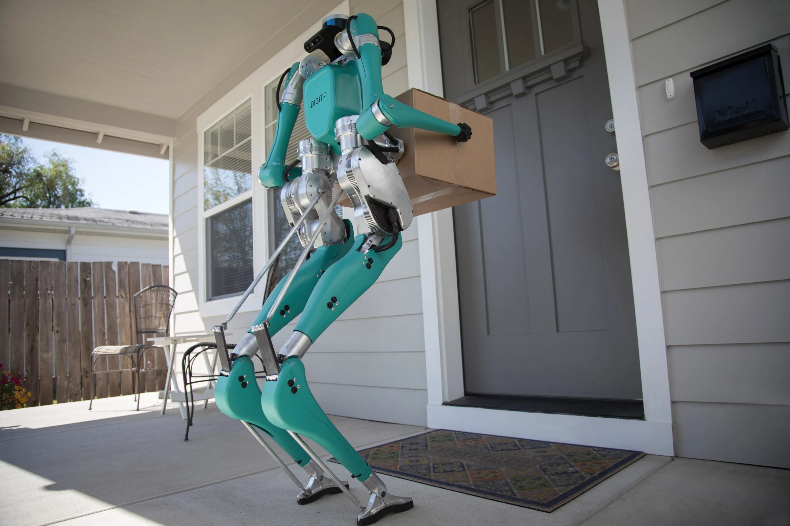 2019 0510 Ford Agility Robot 1 scaled