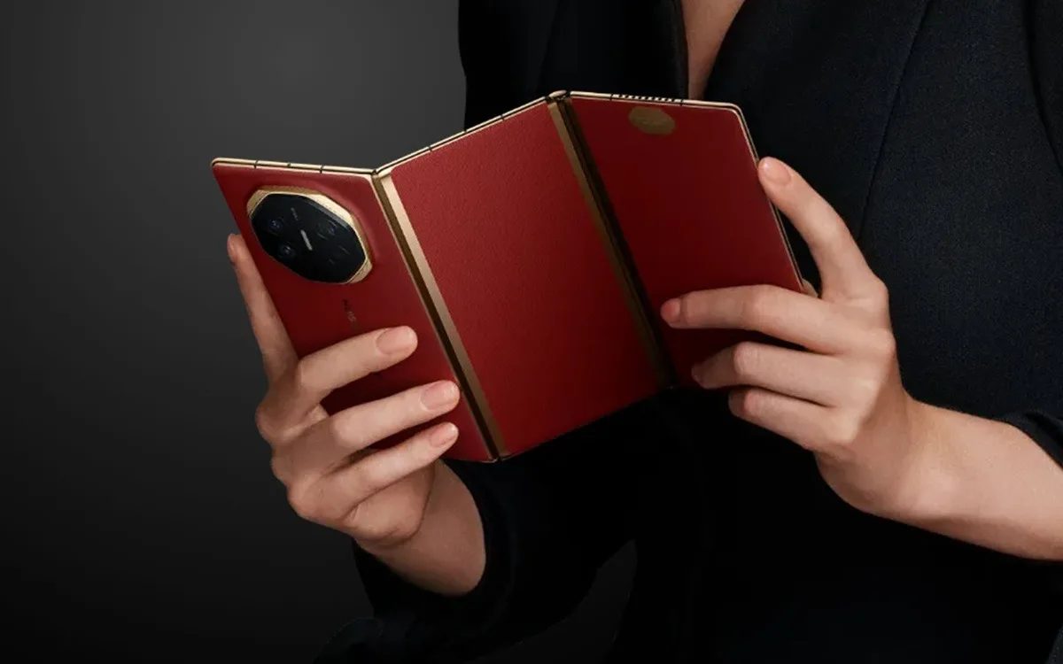 Huawei Mate XT 2 : le retour du smartphone triple pliable attendu fin 2025