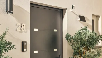 Enki lance une caméra solaire et un visiophone connecté pour sécuriser votre maison