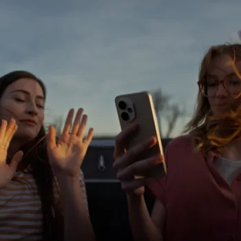 HONOR 400 pour les créateurs : vidéos, IA et applis, un smartphone taillé pour la créativité