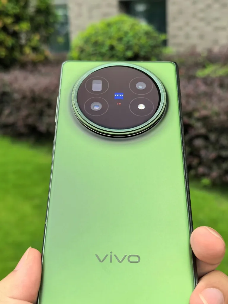 vivo X Fold 5 : le pliable ultra-fin qui défie même son port USB-C 56 Vivo X Fold5 geekbench and more 3