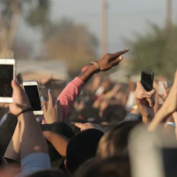 Marché du smartphone 2025 : les prévisions s’effondrent à cause des tarifs douaniers de Trump