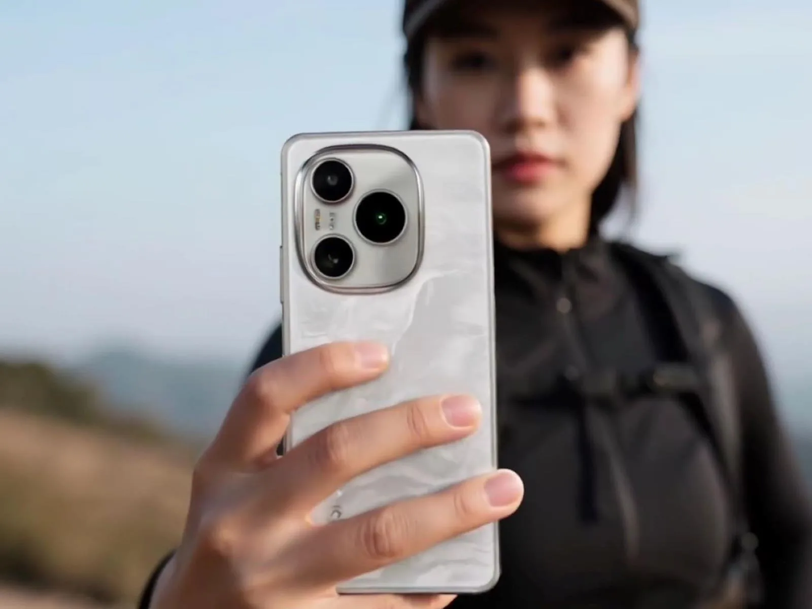 Honor prépare un smartphone avec une batterie de 10 000 mAh : la nouvelle ère de l’autonomie extrême ?