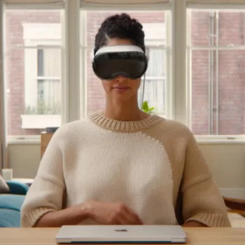 Apple Vision Pro 2 : un casque plus puissant avec puce M4 dès 2025 ?