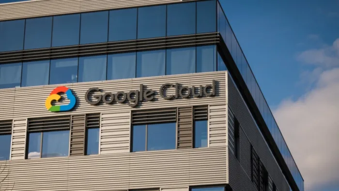 OpenAI choisit Google Cloud pour ses IA : Sundar Pichai salue une alliance inattendue