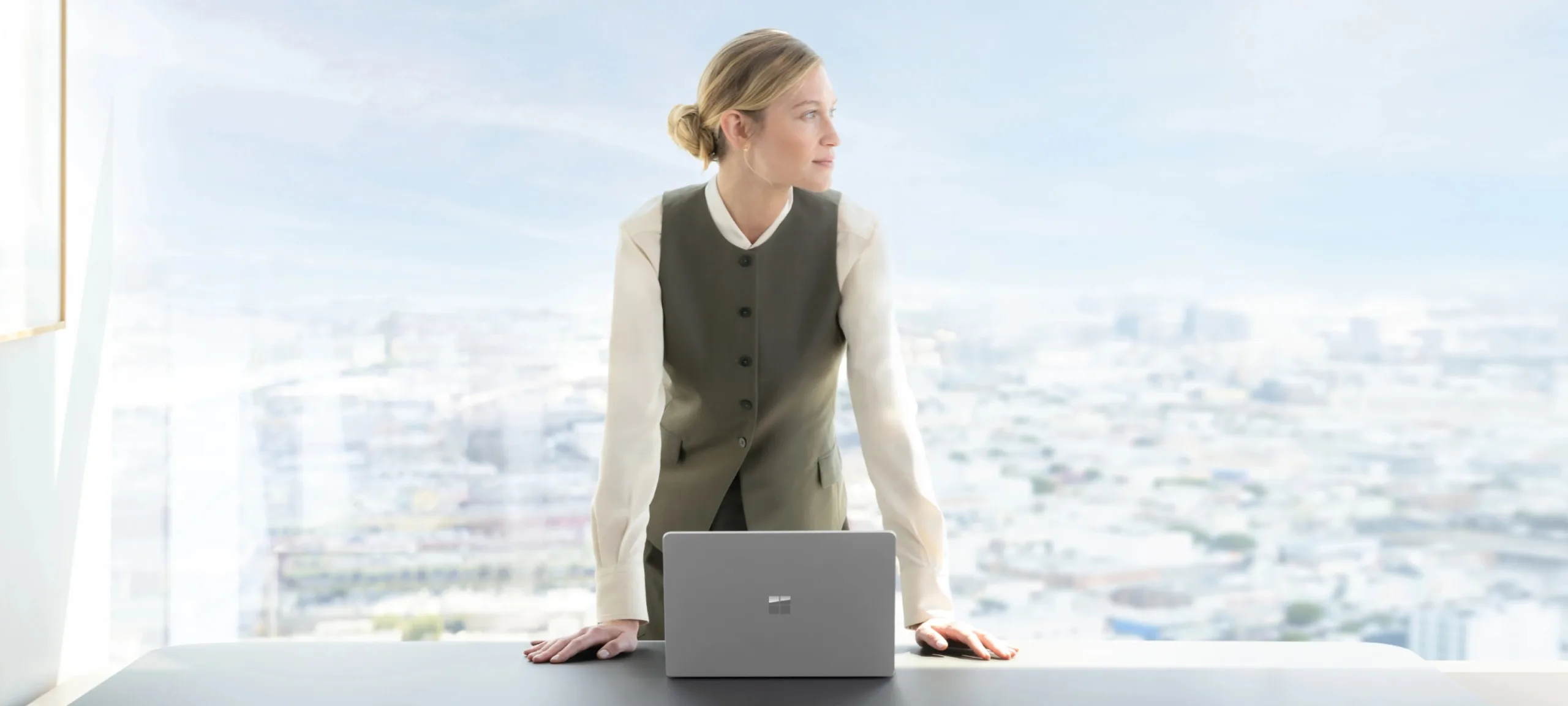 Surface Laptop 5G : Microsoft dévoile un PC portable haut de gamme avec connectivité 5G et puce Intel Ultra