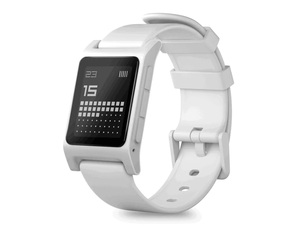 Pebble revient officiellement : nouvelles montres, nouveau nom, même esprit 51 P2 34 White