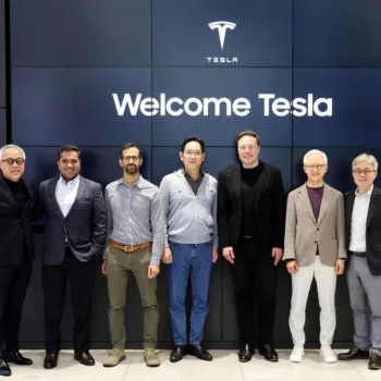 Tesla choisit Samsung pour produire sa puce AI6 : un contrat à 16,5 milliards de dollars officialisé