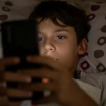 Google va deviner votre âge grâce à l’IA… et appliquer des restrictions si vous êtes jugé mineur