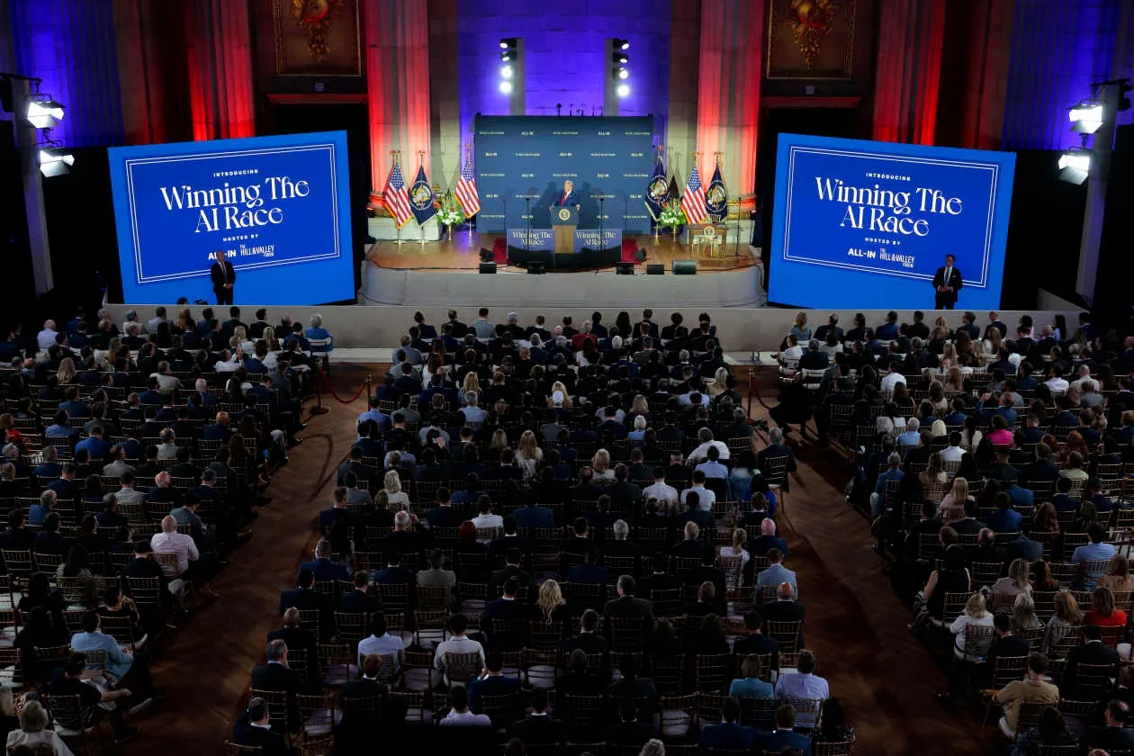 Trump dévoile son plan IA : moins de régulation, plus de pouvoir pour l’intelligence artificielle