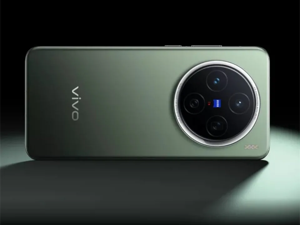 vivo X300 & vivo X300 Pro : zoom périscopique et capteurs géants en approche