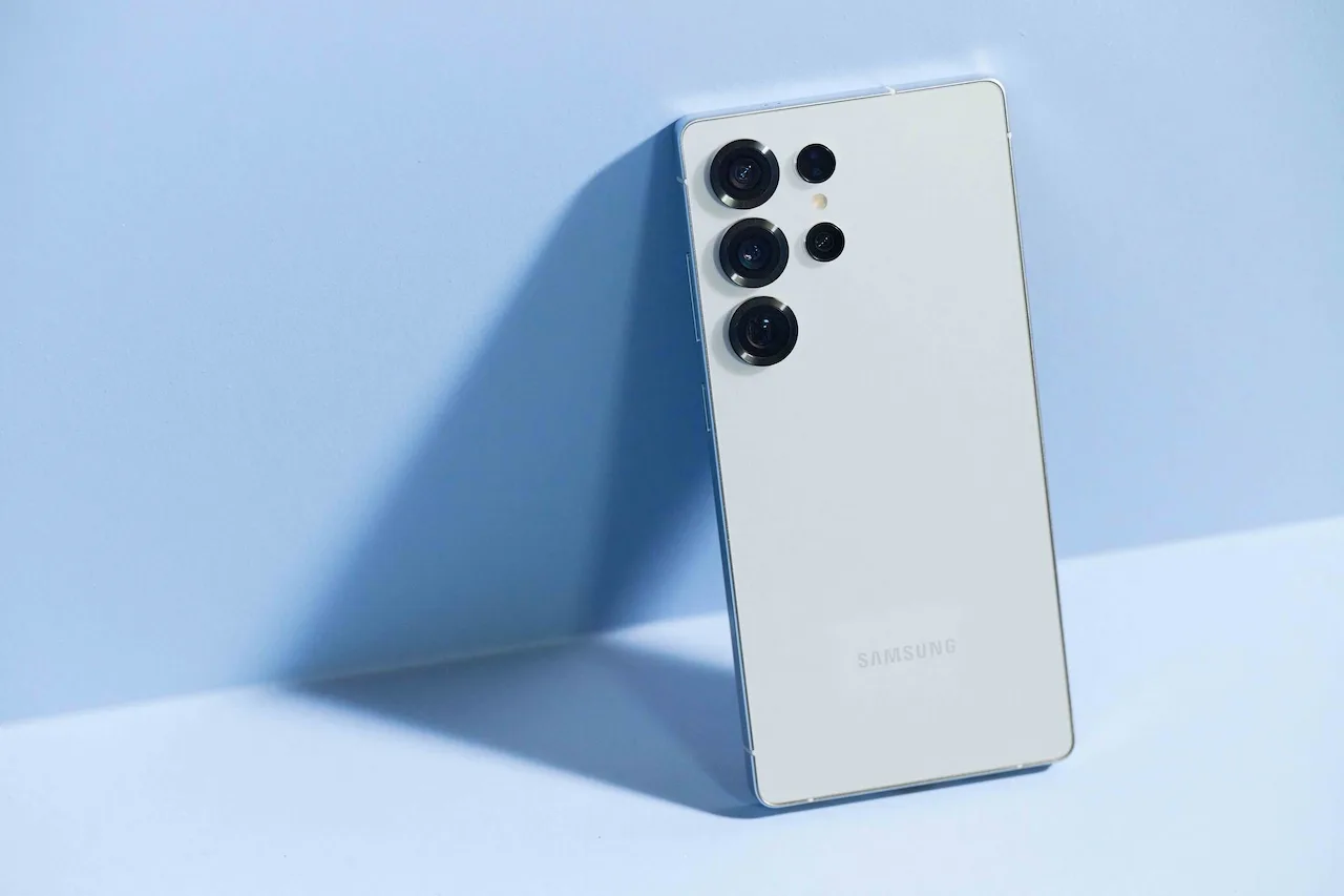 Galaxy S26 Ultra : Samsung miserait sur un nouveau design photo avec un bloc surélevé