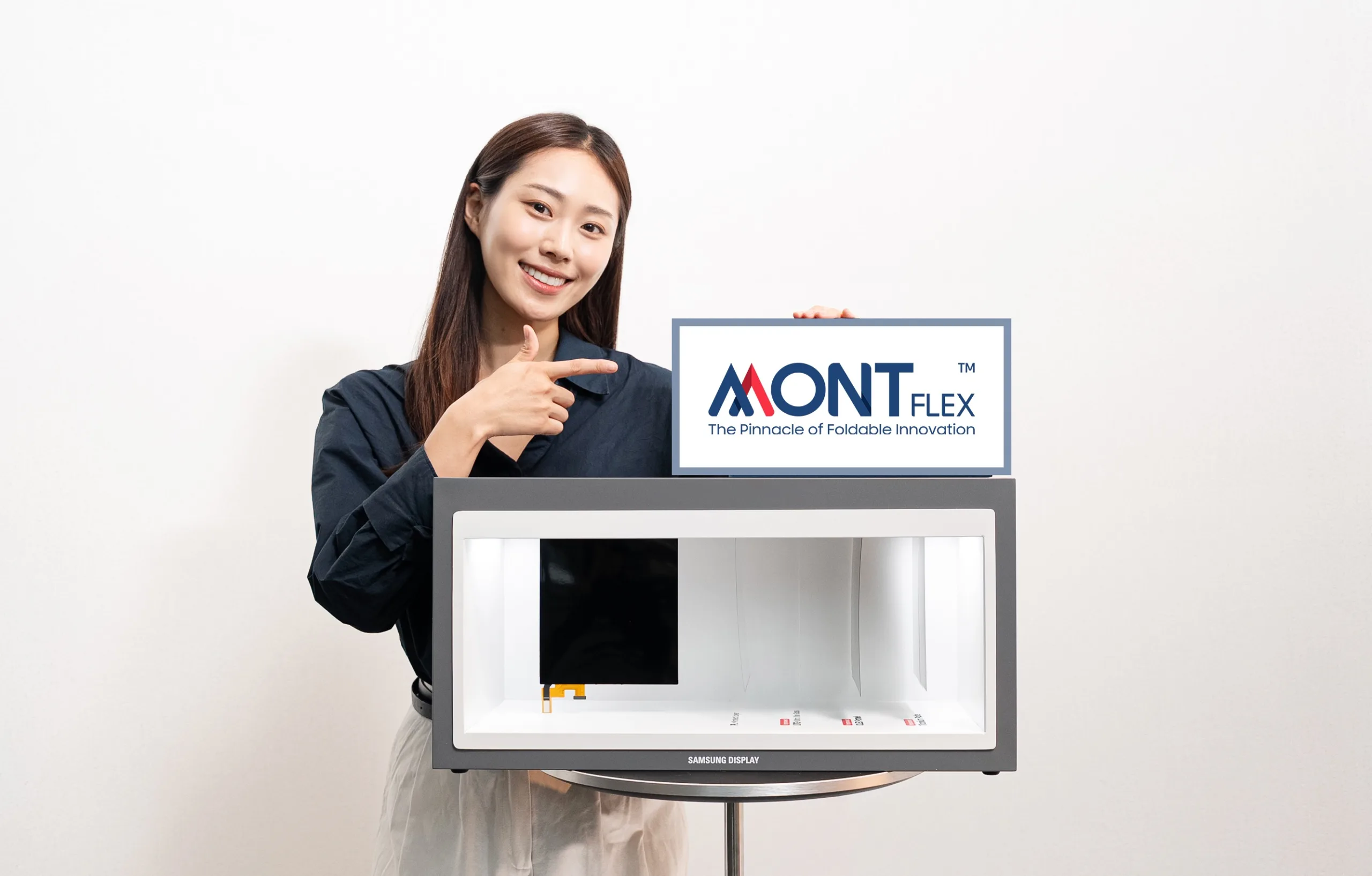 3XugGLMRRL 20250804182025 scaled