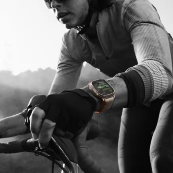 Apple Watch Ultra 3 : un écran plus grand, une puce S11 et la connectivité satellite au programme ?