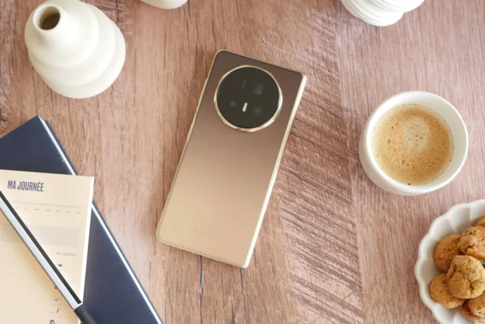 Honor Magic V5