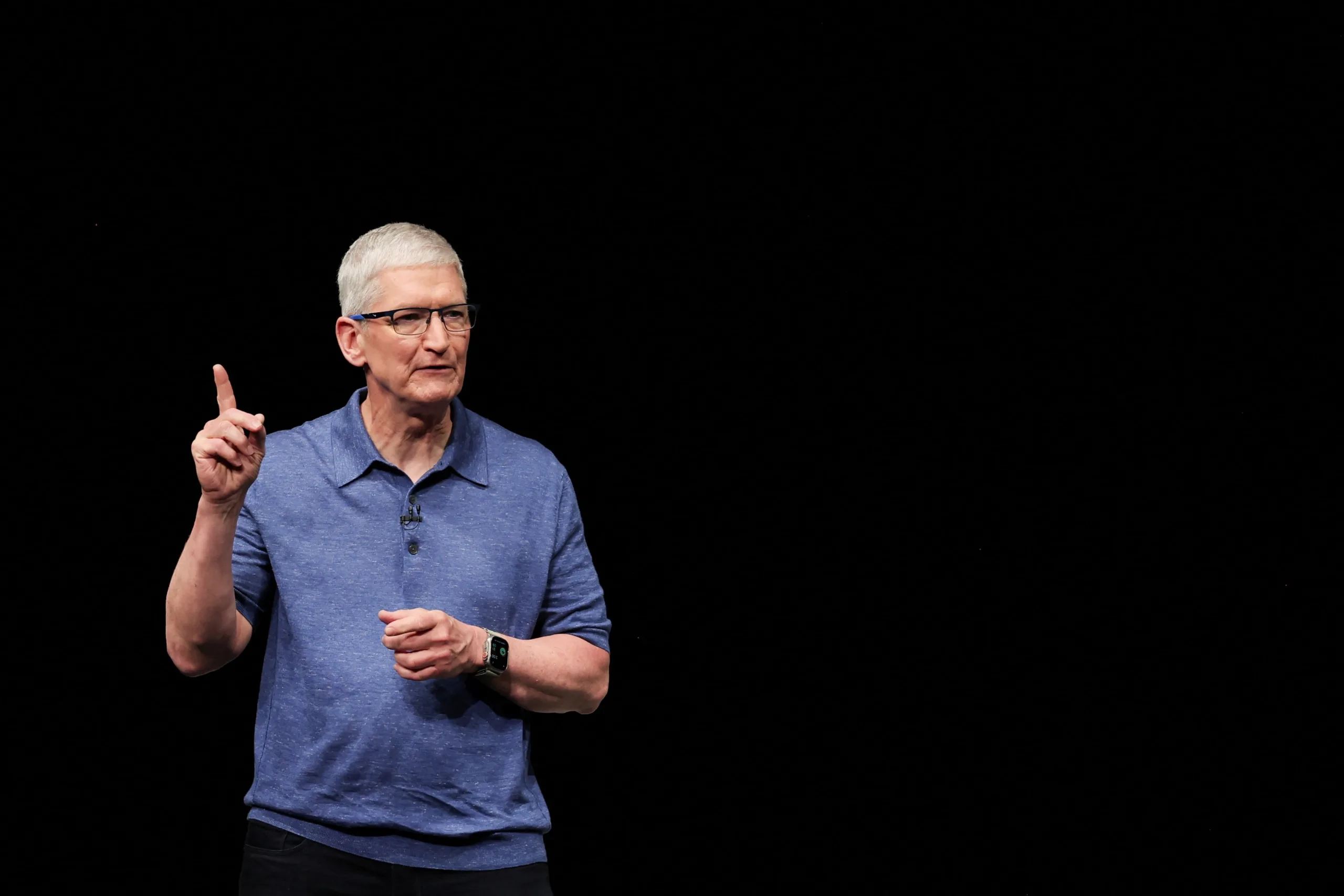 Tim Cook : « L’IA sera aussi révolutionnaire que l’Internet »