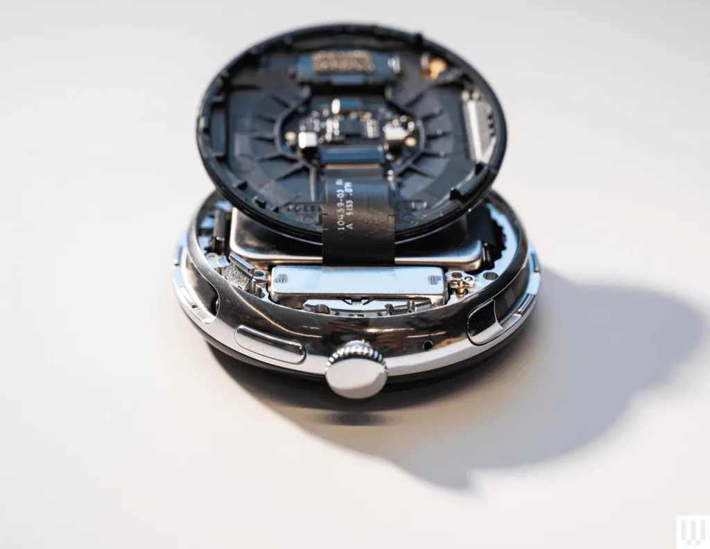 Pixel Watch 4 SOURCE Julian Chok