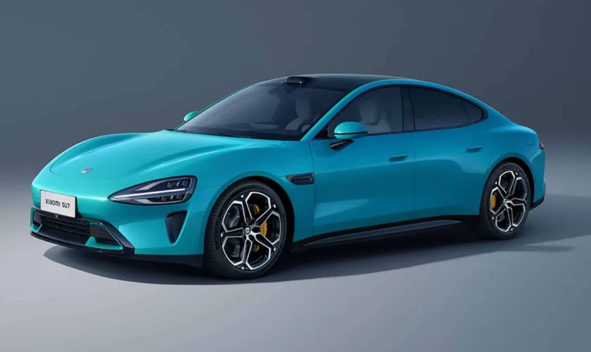 Xiaomi SU7 : la voiture électrique chinoise arrive en Europe avec le soutien du PDG de Ford